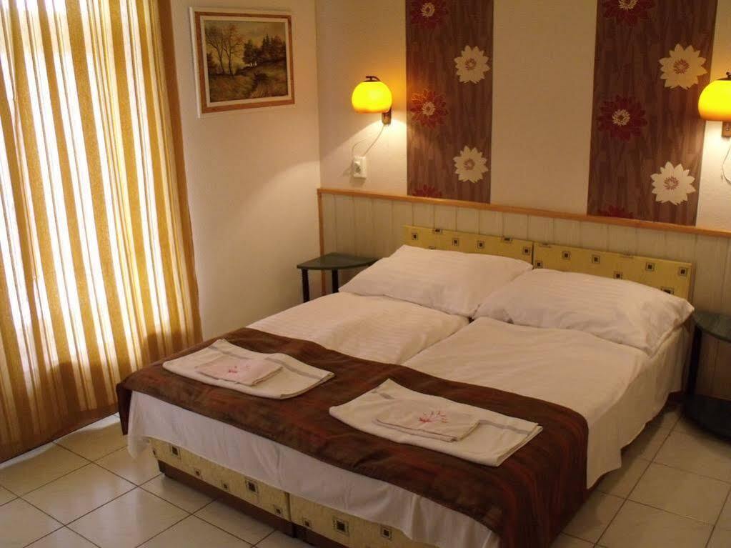 Korona Panzio Bed & Breakfast Balatonfüred Dış mekan fotoğraf